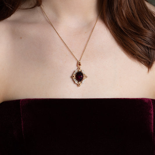 Guinevere Necklace in 14K Gold with Garnet