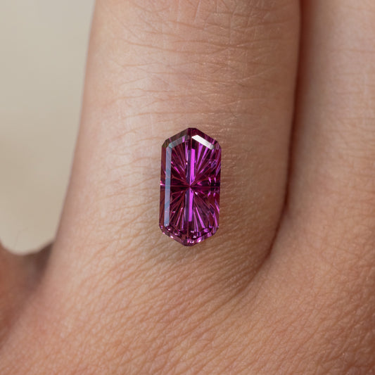 2.28cts Umbalite Garnet Starbrite™ Cut Hexagon Cut