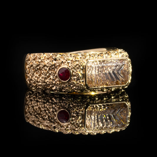 Aurelian Bloom Ring in 18k gold with Tourmaline