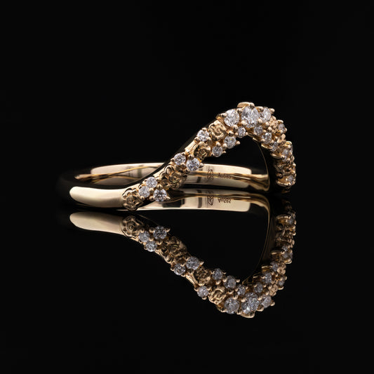 Bloom Contour Band in 14K Gold
