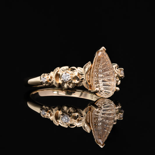 Rosalie Ring in 14K Gold with Peach Sapphire