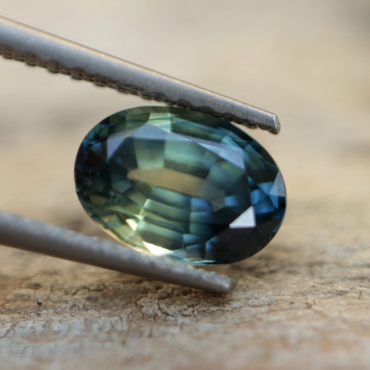 1.097ct Parti Color Australian Sapphire Brilliant Oval Cut