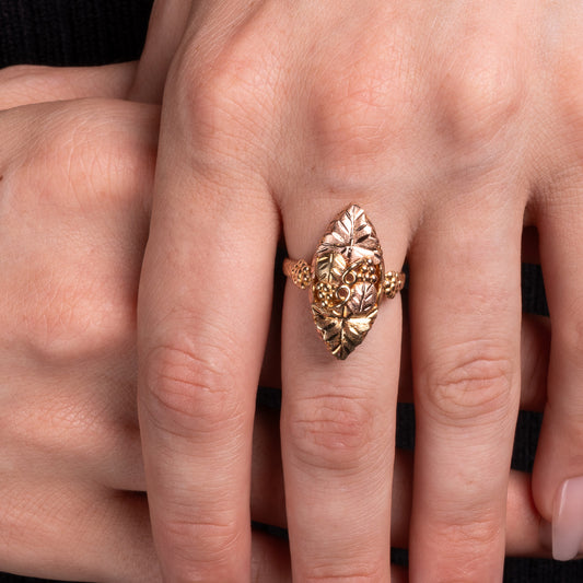 10K Two Toned Grapevine Ring