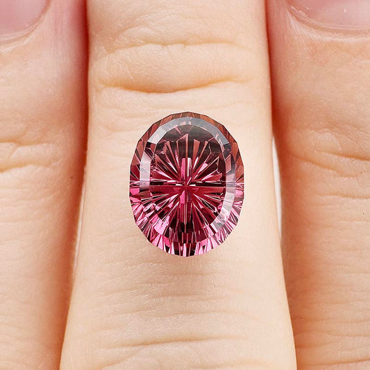 3.0cts Umbalite Garnet Starbrite™ Cut Oval